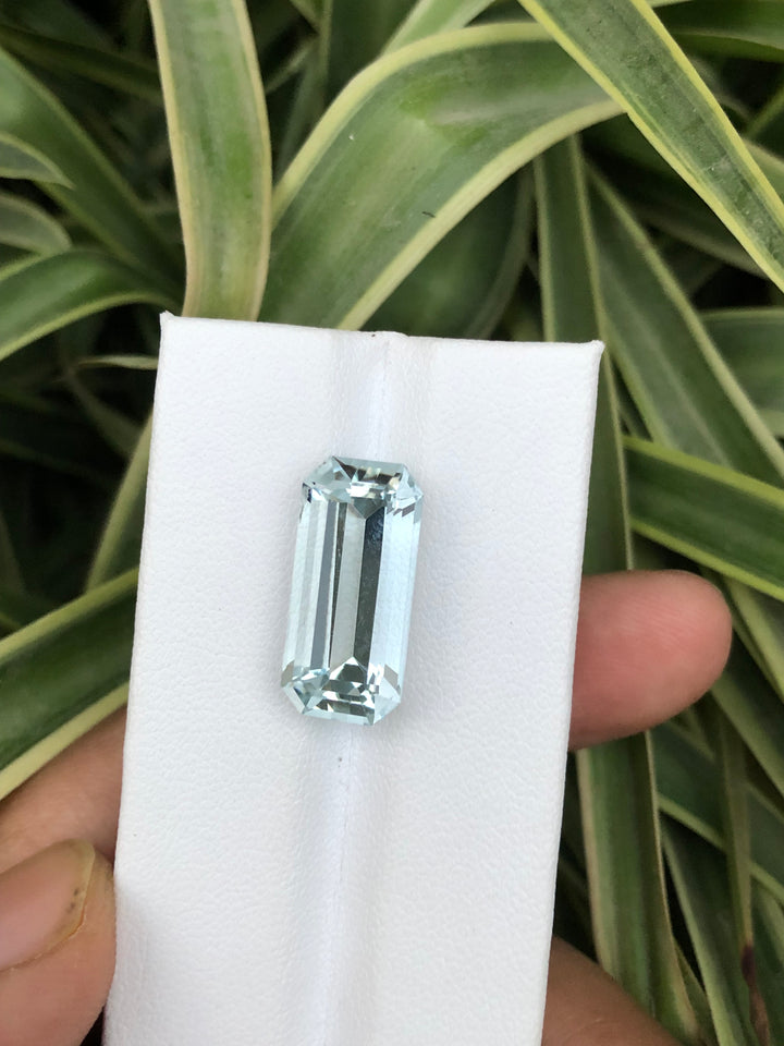 9.40 Carats Sea Water Aquamarine - Noble Gemstones®