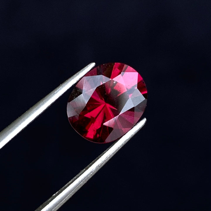 2.60 Carats Faceted Beautiful Semi-Precious Rhodolite Garnet