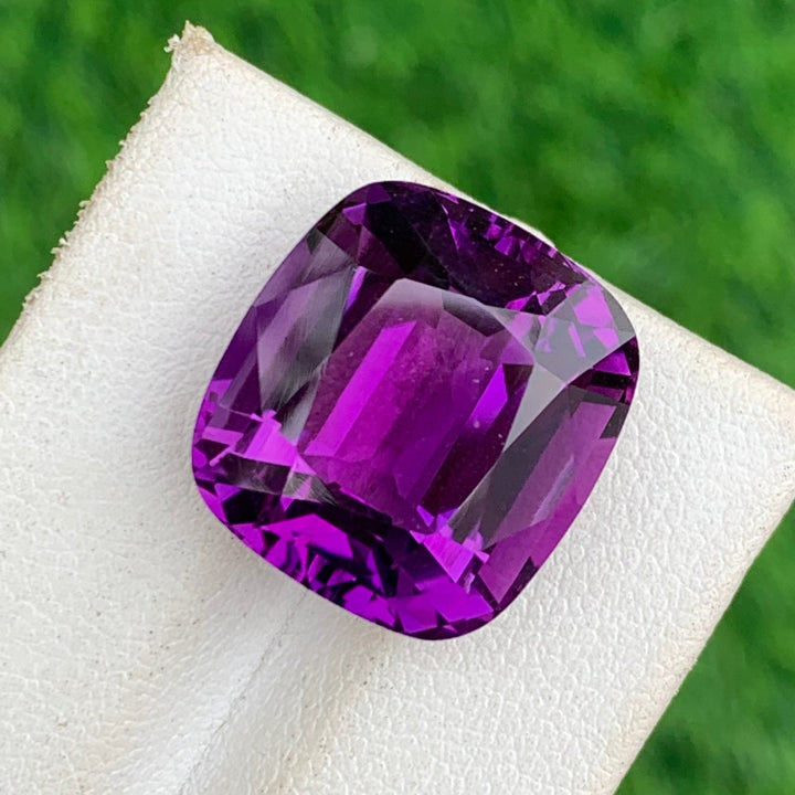 20 Carats Natural Faceted Semi-Precious Amethyst Gemstone