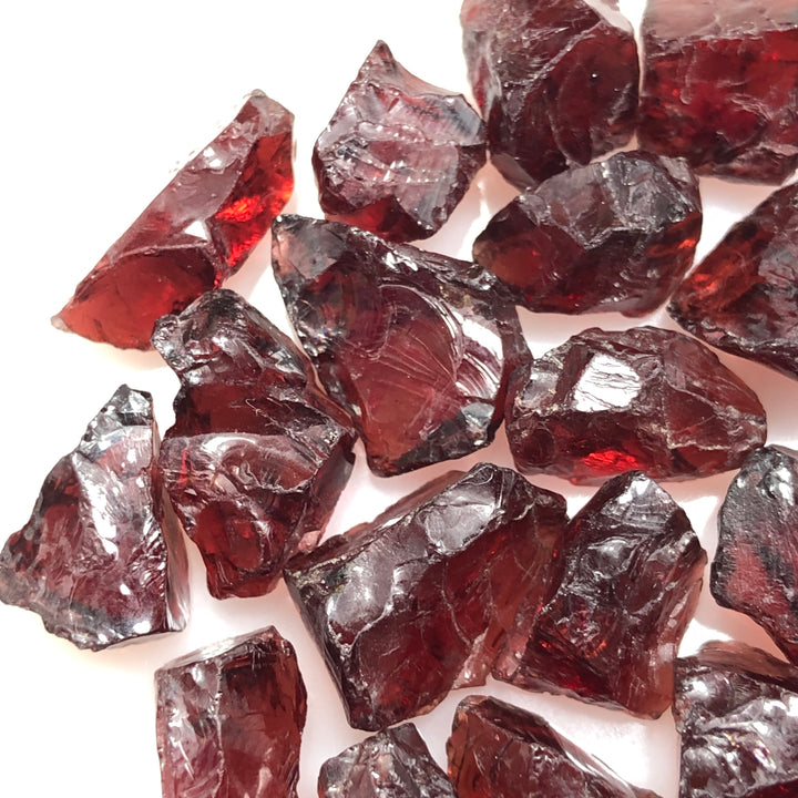 33.44 Grams Facet Grade Reddish Rhodolite Garnet