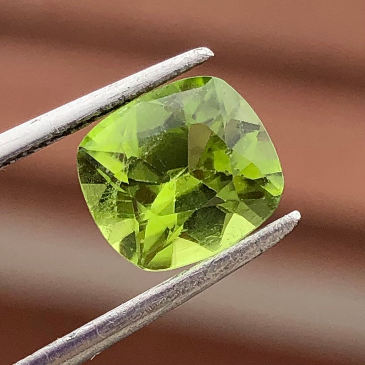 3.45 Carats Faceted Peridot - Noble Gemstones®