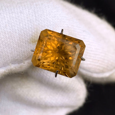 5.25 Carats Faceted Honey Citrine