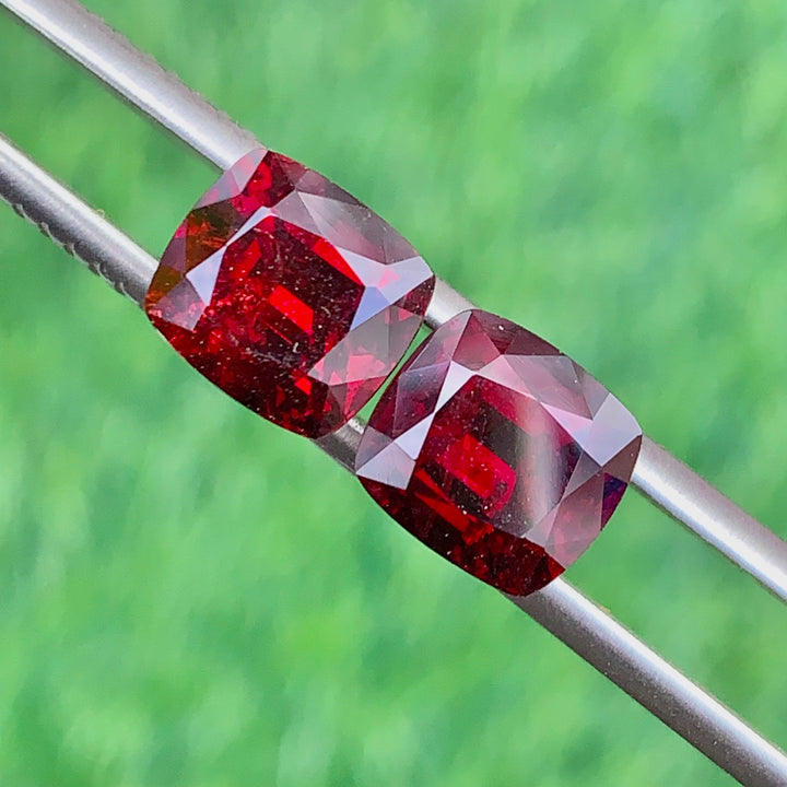 6.5 Carats Faceted Beautiful Semi-Precious Rhodolite Garnet Pair