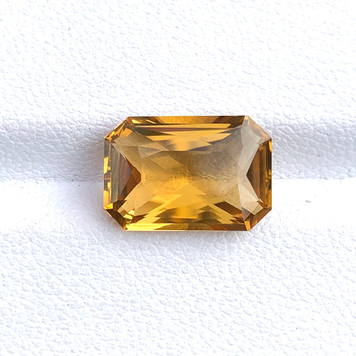 4.70 Carats Faceted Semi-Precious Citrine