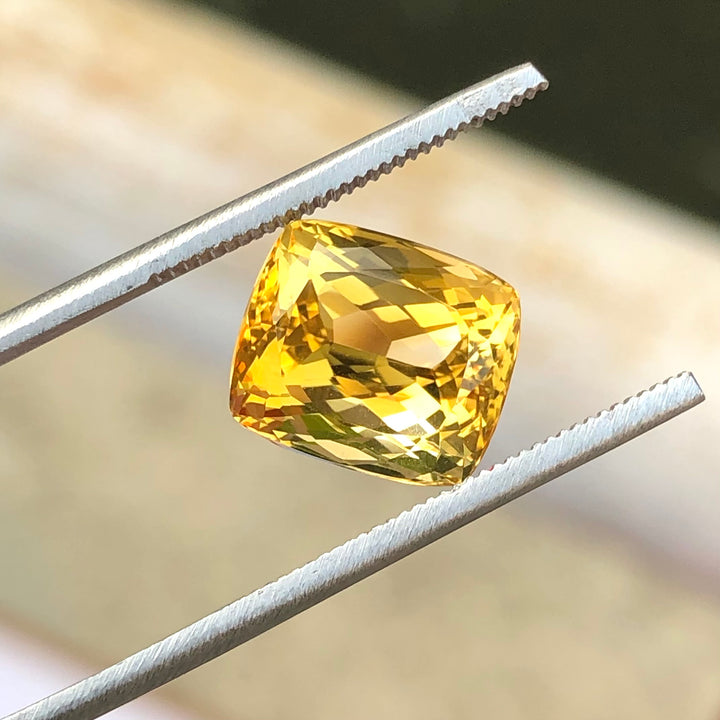 4.35 Carats Faceted Semi-Precious Citrine Gemstone