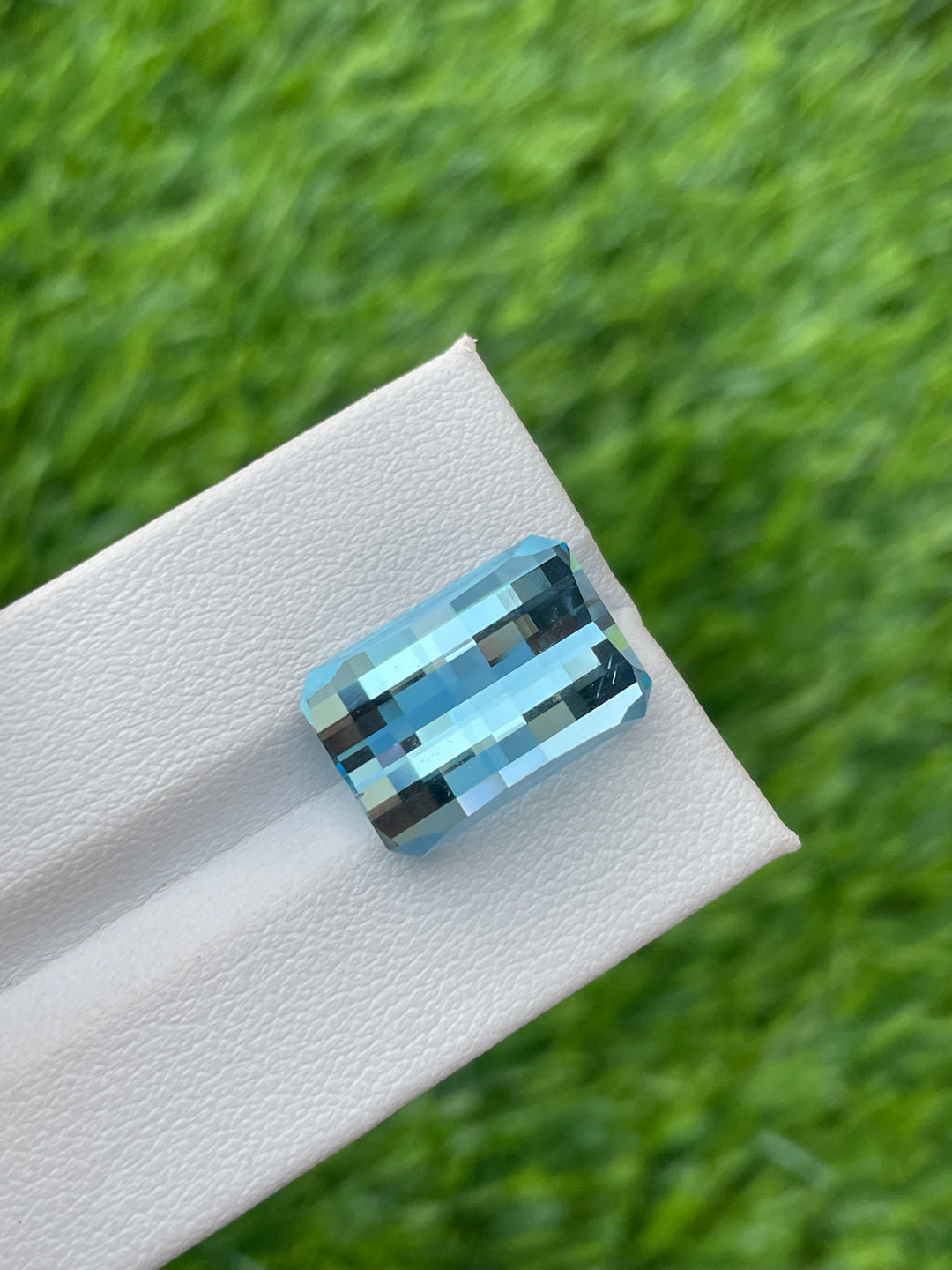 17.05 Carats Pixel Cut Topaz For Sale - Noble Gemstones®