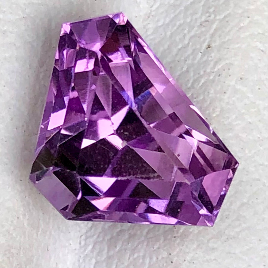 3.30 Carats Faceted Amethyst - Noble Gemstones®