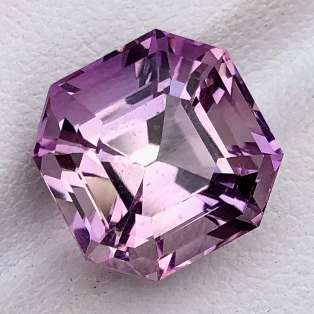 3.85 Carats Faceted Amethyst - Noble Gemstones®