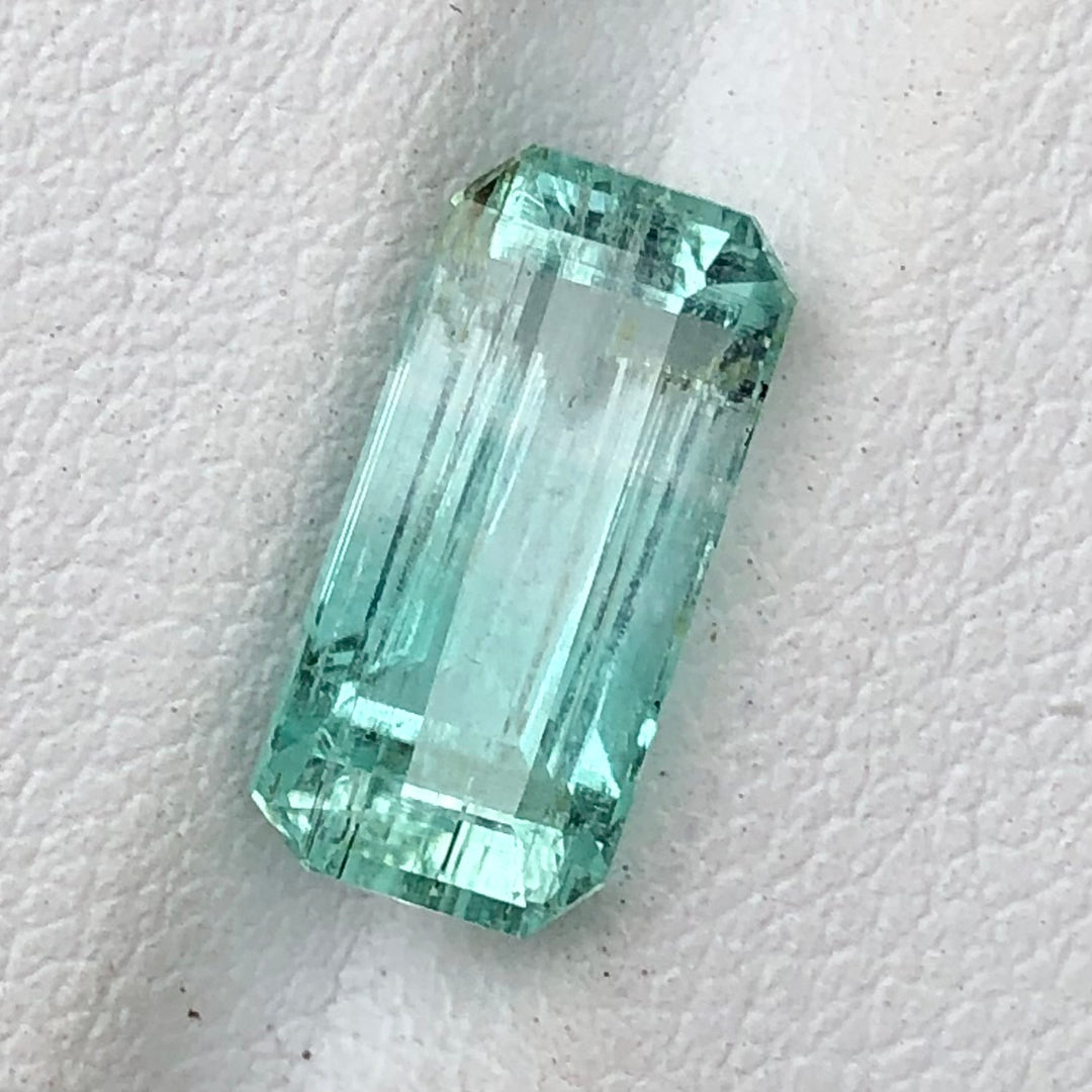 2.8 Carats Faceted Chitral Emerald - Noble Gemstones®