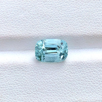 2.60 Carats Faceted Semi-Precious Aquamarine Gemstone