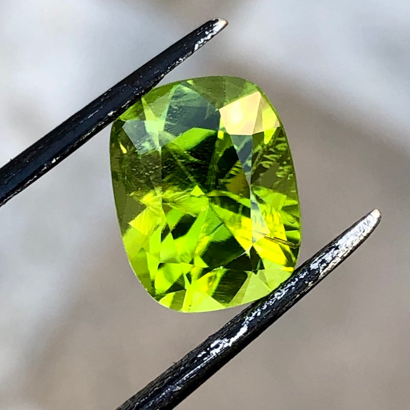4 Carats Faceted Peridot - Noble Gemstones®