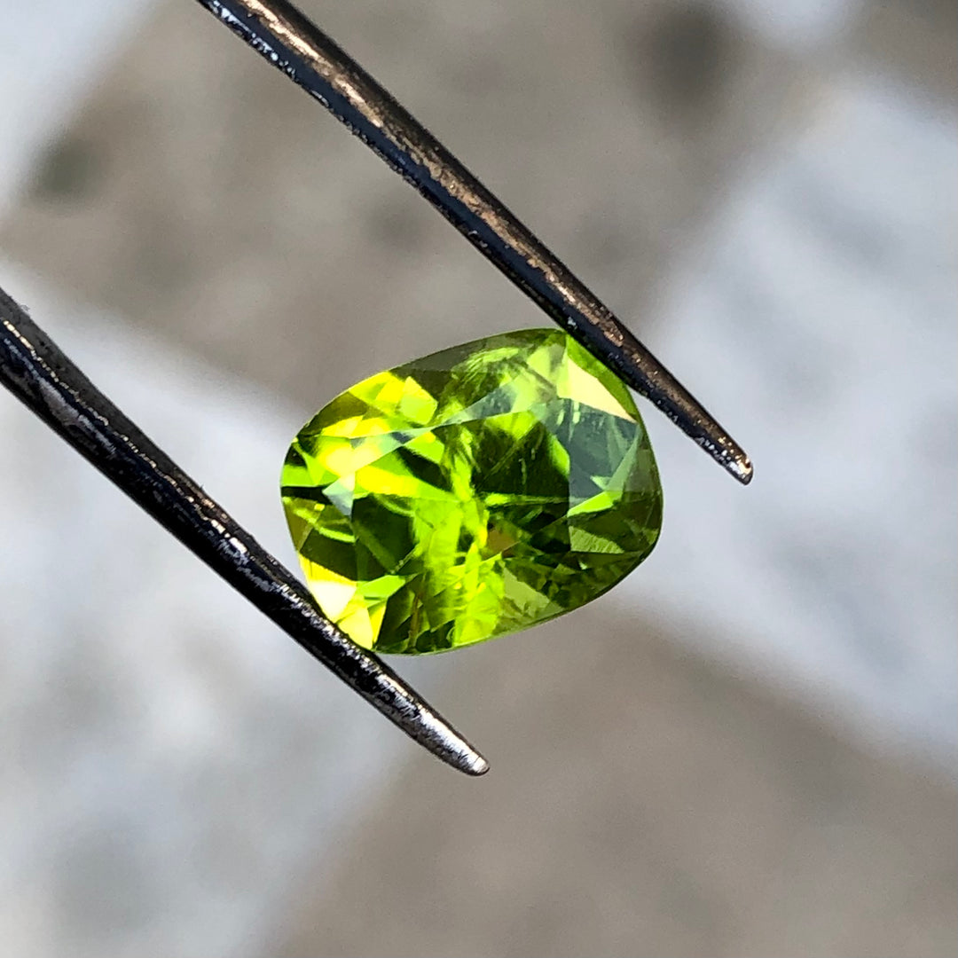 4 Carats Faceted Peridot - Noble Gemstones®