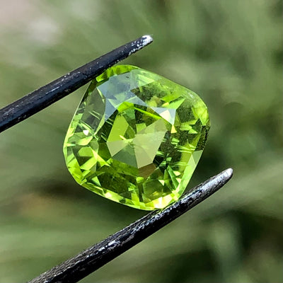 3.75 Carats Faceted Peridot - Noble Gemstones®