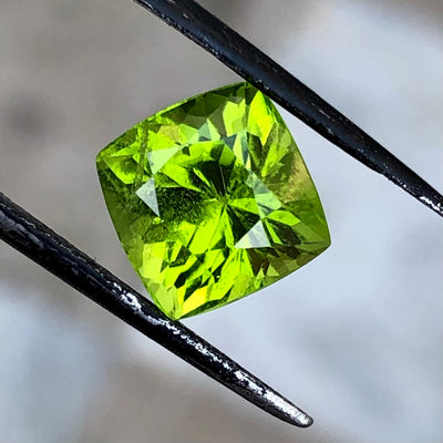 4.65 Carats Faceted Peridot - Noble Gemstones®