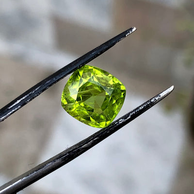 3.80 Carats Faceted Peridot - Noble Gemstones®