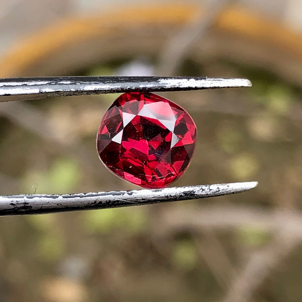 3 Carats Faceted Red Rhodolite Garnet - Noble Gemstones®