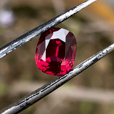 2.25 Carats Faceted Rhodolite Garnet - Noble Gemstones®