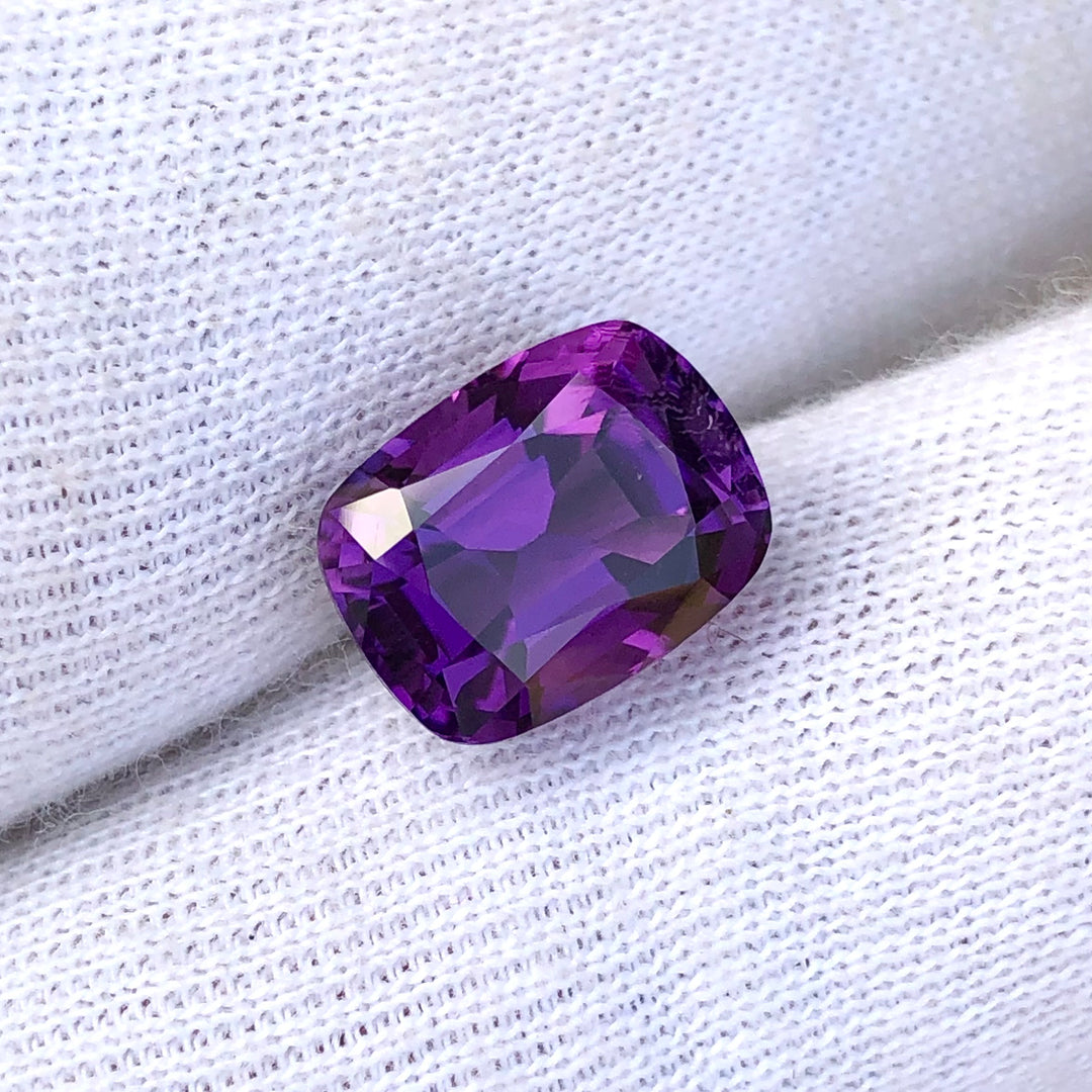 6.20 Carats Faceted Brazilian Semi-Precious Amethyst