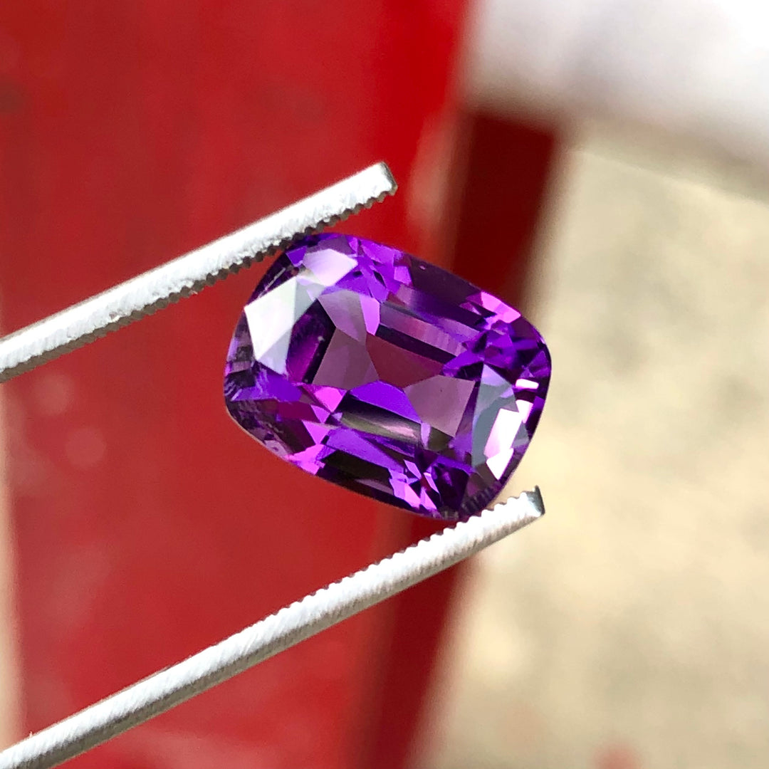 6.20 Carats Faceted Brazilian Semi-Precious Amethyst