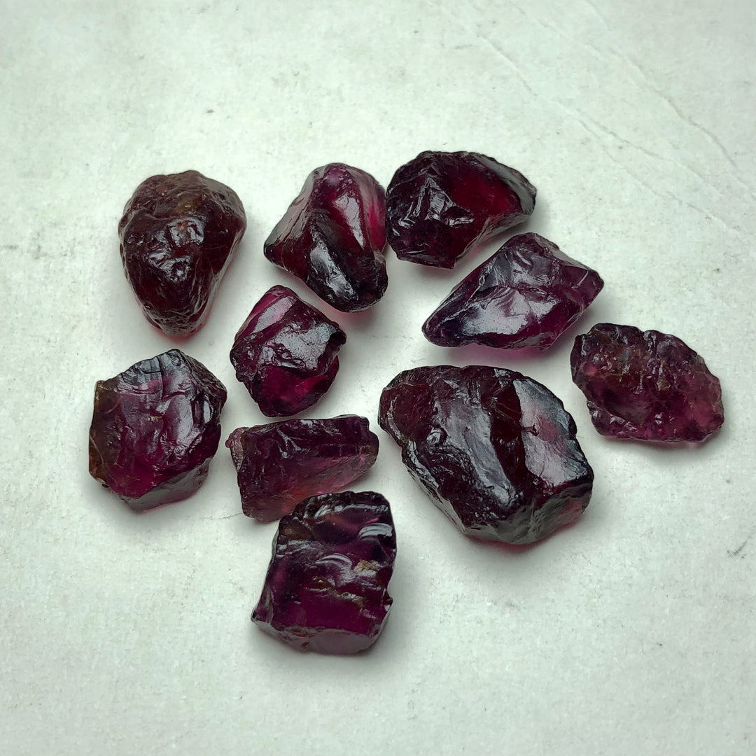 13.14 Grams Facet Rough Rhodolite Garnet - Noble Gemstones®