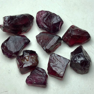 15.8 Grams Facet Rough Rhodolite Garnet - Noble Gemstones®