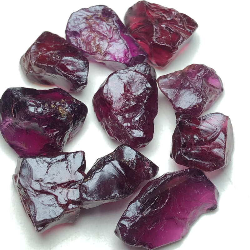 12.4 Grams Facet Rough Rhodolite Garnet - Noble Gemstones®
