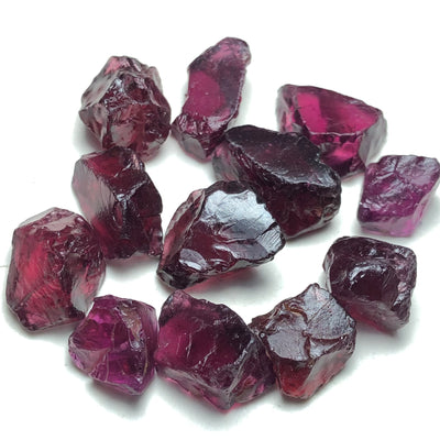 13.70 Grams Facet Rough Rhodolite Garnet - Noble Gemstones®