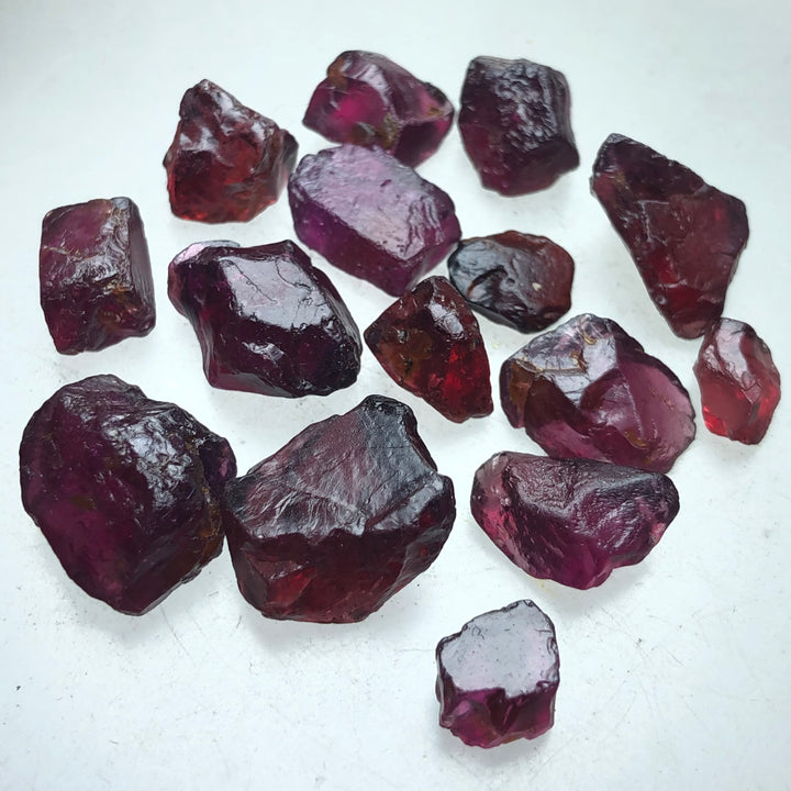 14.61 Grams Facet Rough Rhodolite Garnet - Noble Gemstones®