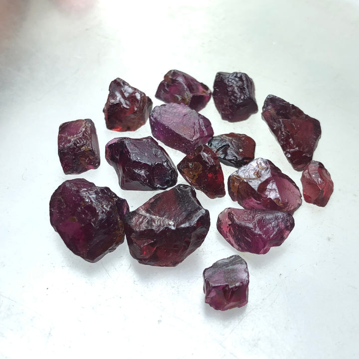 14.61 Grams Facet Rough Rhodolite Garnet - Noble Gemstones®