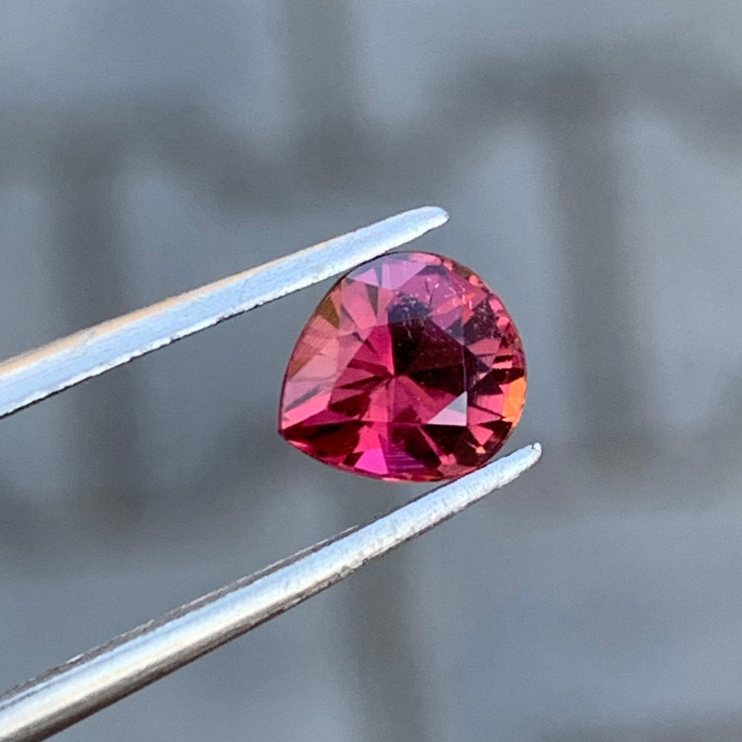 0.70 Carats Faceted Hot Pink Tourmaline