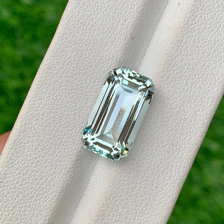 8.5 Carats Faceted Semi-Precious Aquamarine