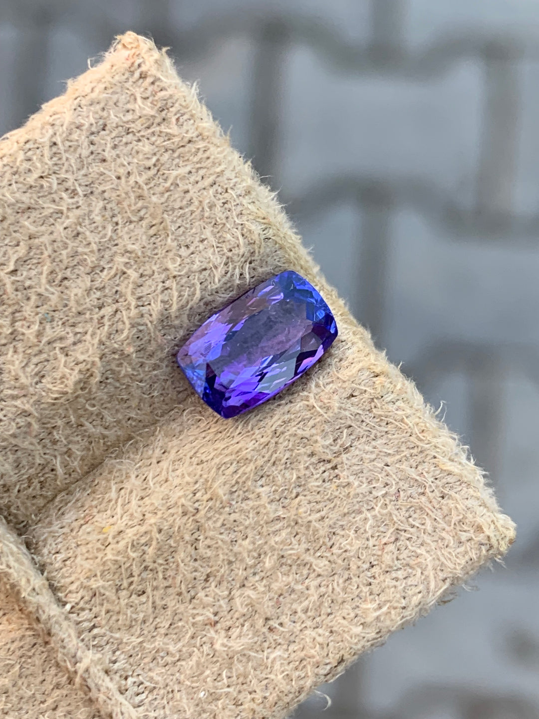 1.45 Carats Faceted Blue Tanzanite