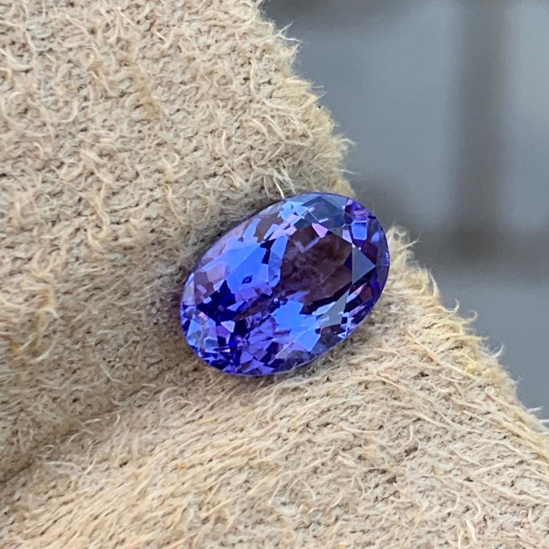 1.20 Carats Faceted Blue Tanzanite