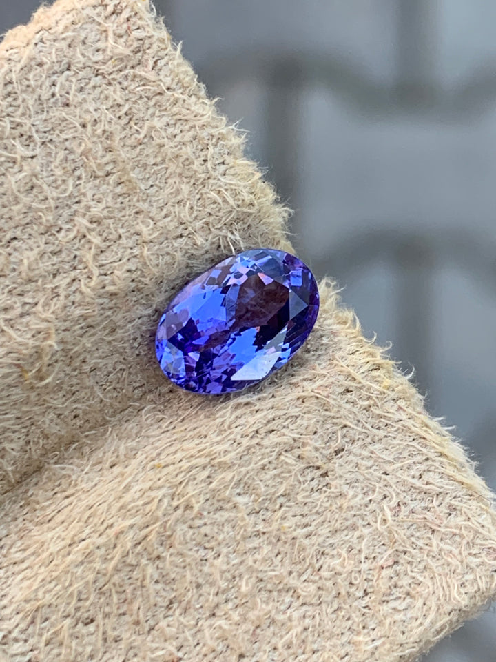 1.20 Carats Faceted Blue Tanzanite