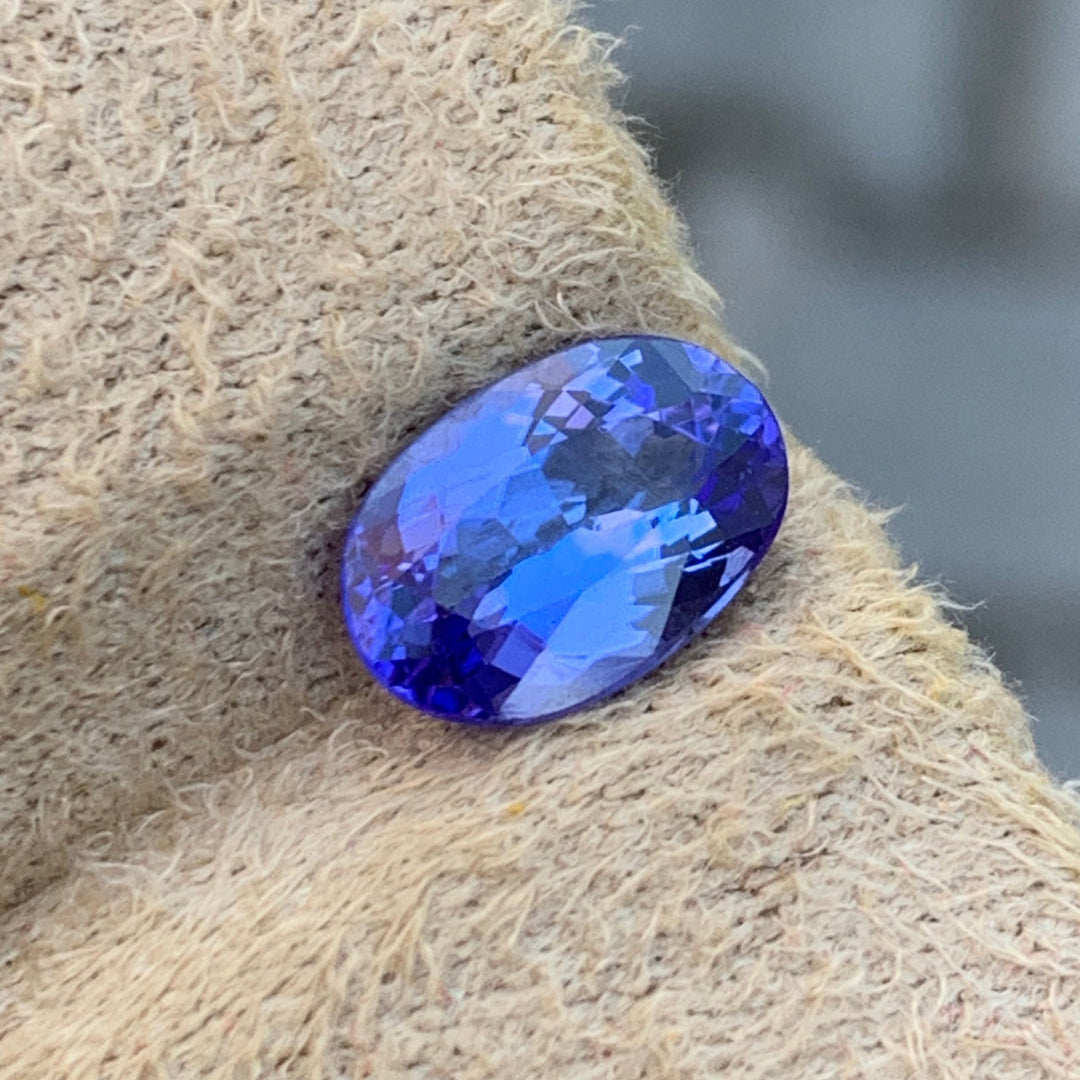 1.55 Carats Faceted Blue Tanzanite