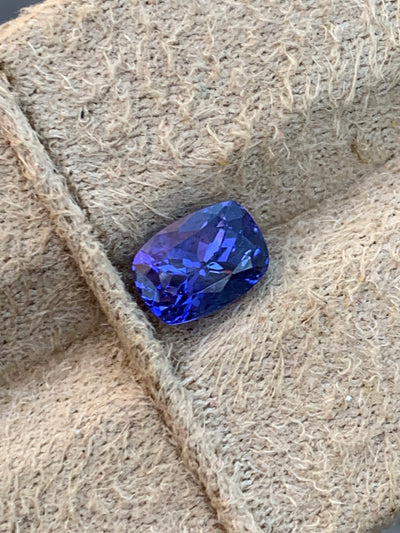 1.20 Carats Faceted Blue Tanzanite