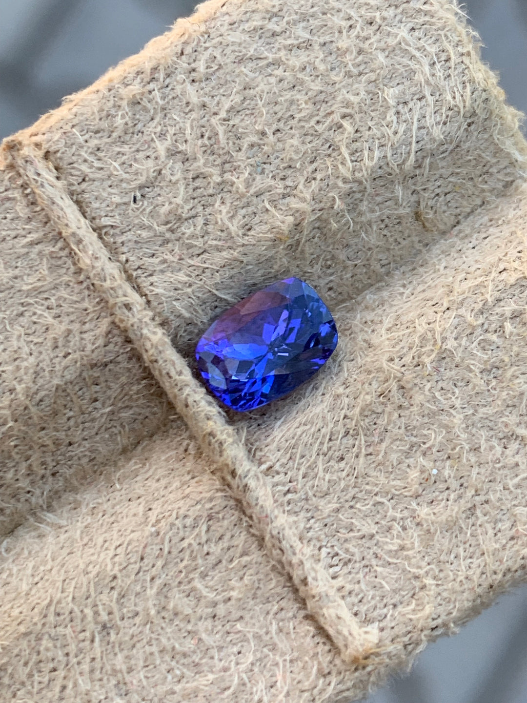 1.20 Carats Faceted Blue Tanzanite