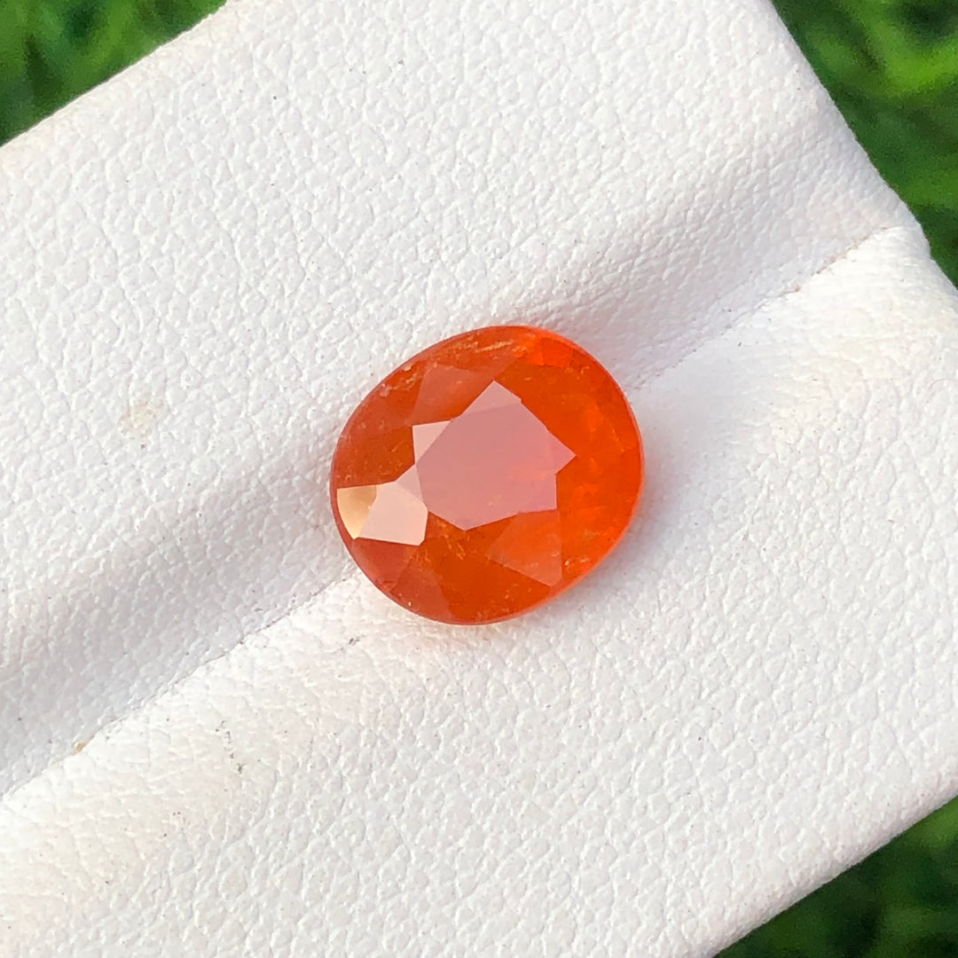 3.50 Carats Faceted Orange Spessartine Garnet