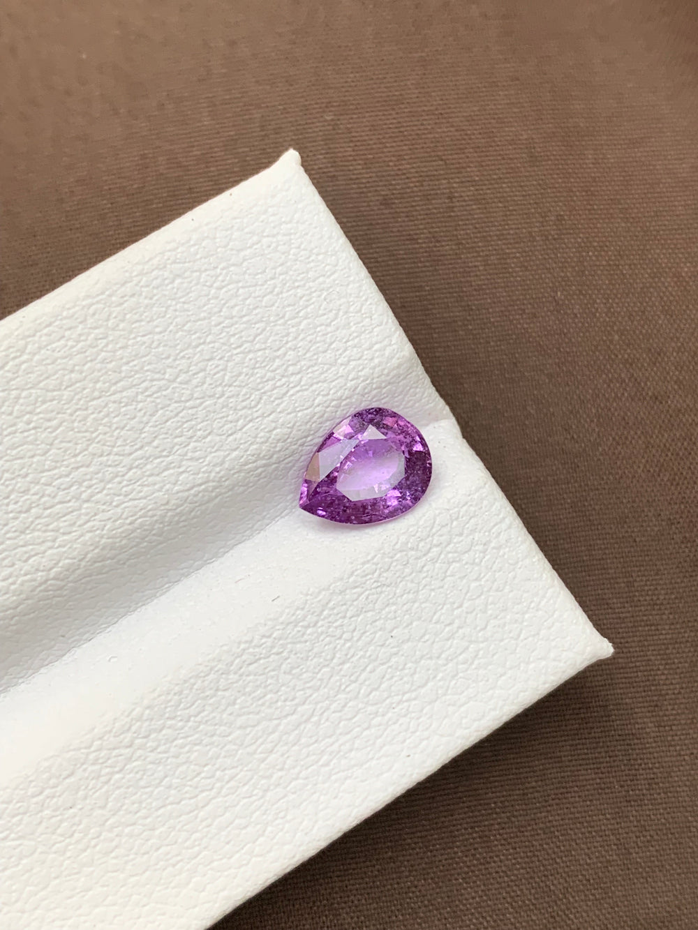 1.40 Carats Faceted Sapphire - Noble Gemstones®