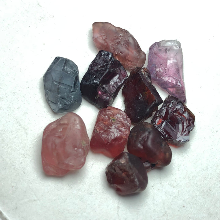 30.25 Carats Facet Rough Spinel - Noble Gemstones®