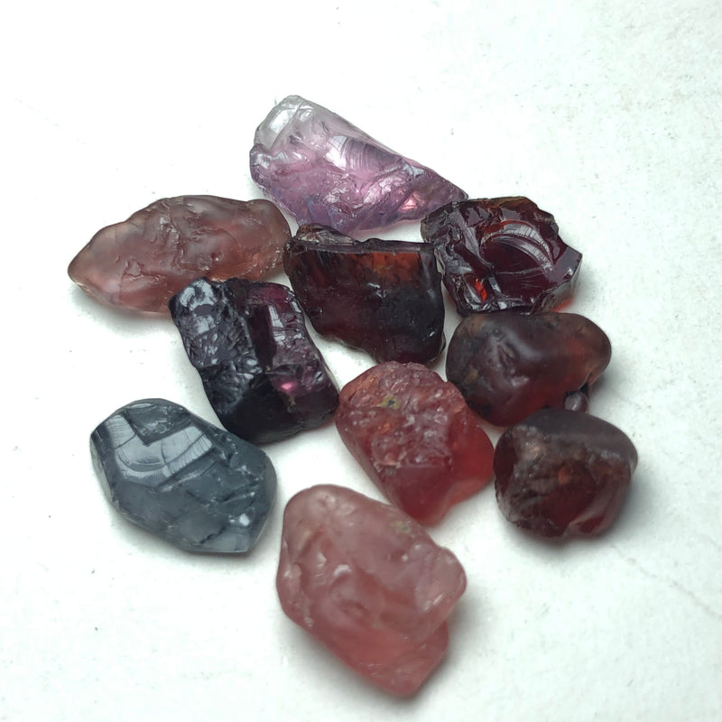 30.25 Carats Facet Rough Spinel - Noble Gemstones®