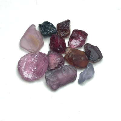 34.70 Carats Facet Rough Spinel - Noble Gemstones®
