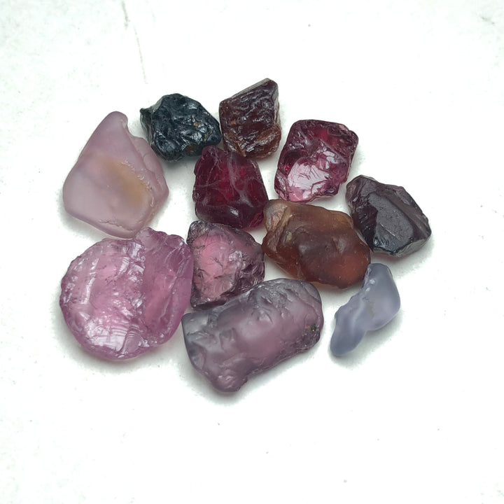 34.70 Carats Facet Rough Spinel - Noble Gemstones®