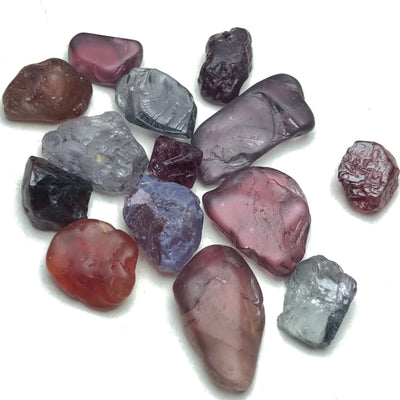 25.65 Carats Facet Rough Spinel - Noble Gemstones®