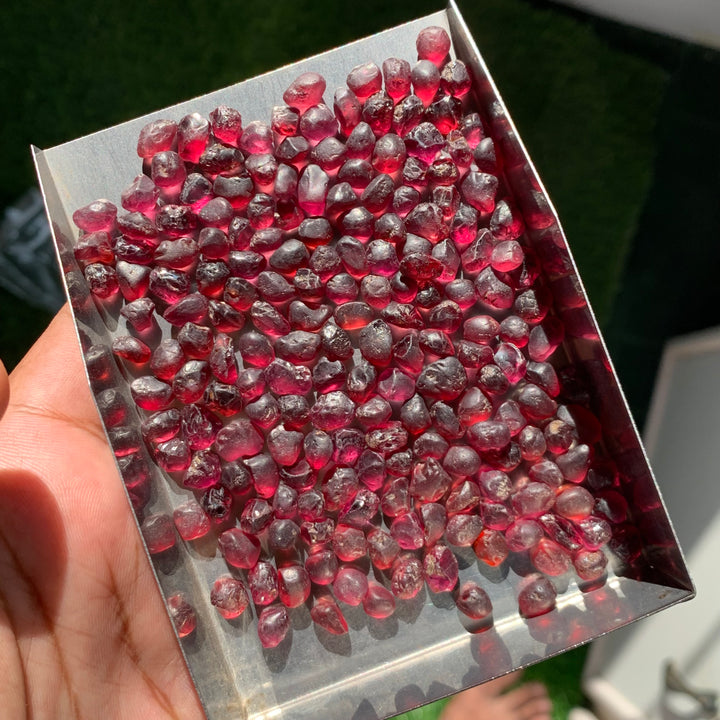 76 Grams Facet Rough Reddish Pink Rhodolite Garnet