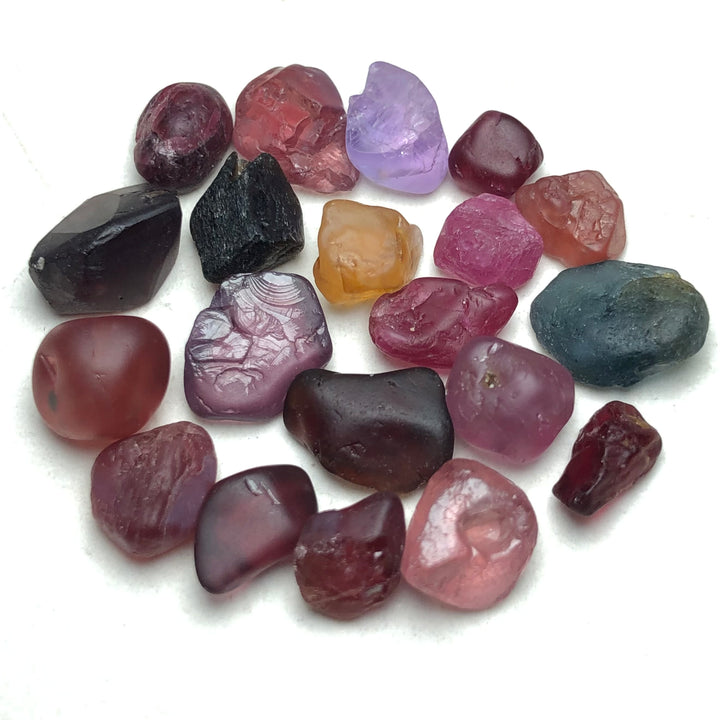 30.80 Carats Facet Rough Spinel - Noble Gemstones®