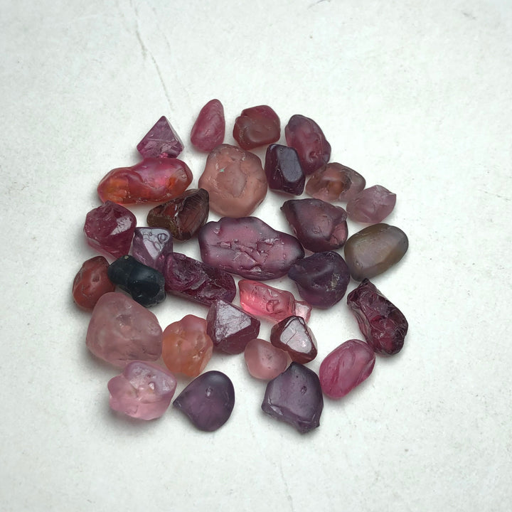 28.70 Carats Facet Rough Spinel - Noble Gemstones®