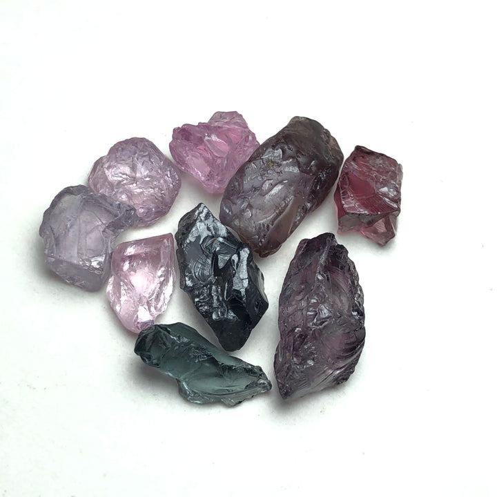 29.05 Carats Facet Rough Spinel - Noble Gemstones®