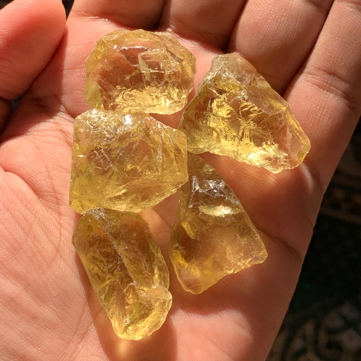 59 Grams Facet Rough Precious Lemon Quartz For Sale