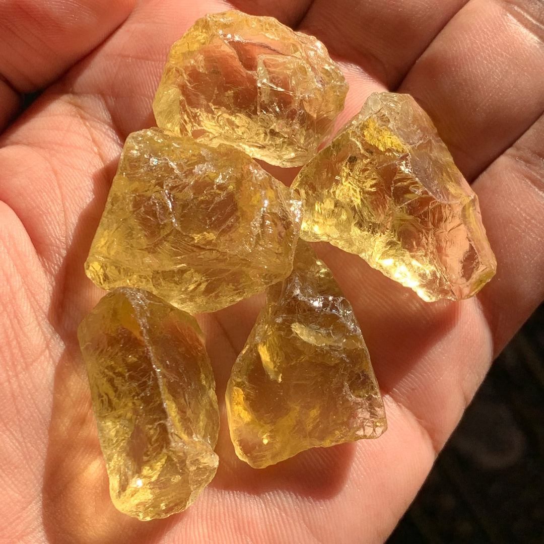 59 Grams Facet Rough Precious Lemon Quartz For Sale